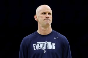 UConn’s Dan Hurley Responds After UCLA’s Mick Cronin Blasts Critics