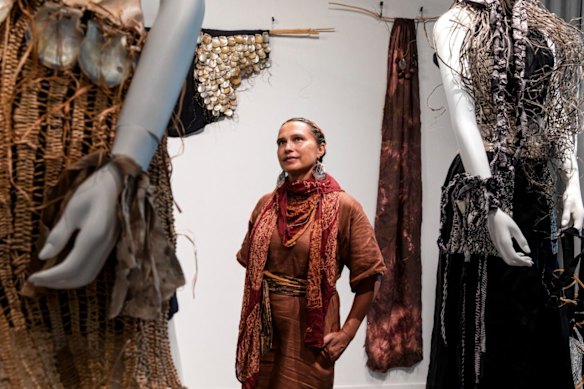 When Dilly Bags Catch the Light is an artistic fashion installation exploring a matrilineal line of storytelling.