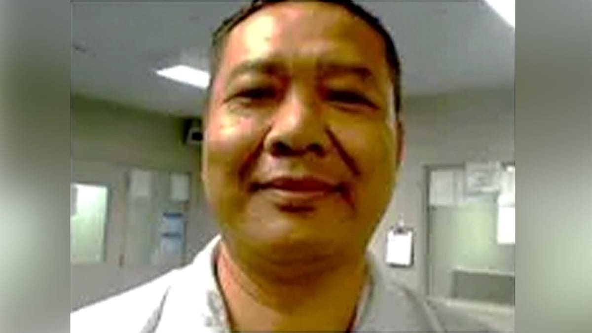 photo of Dongsheng Xie smiling