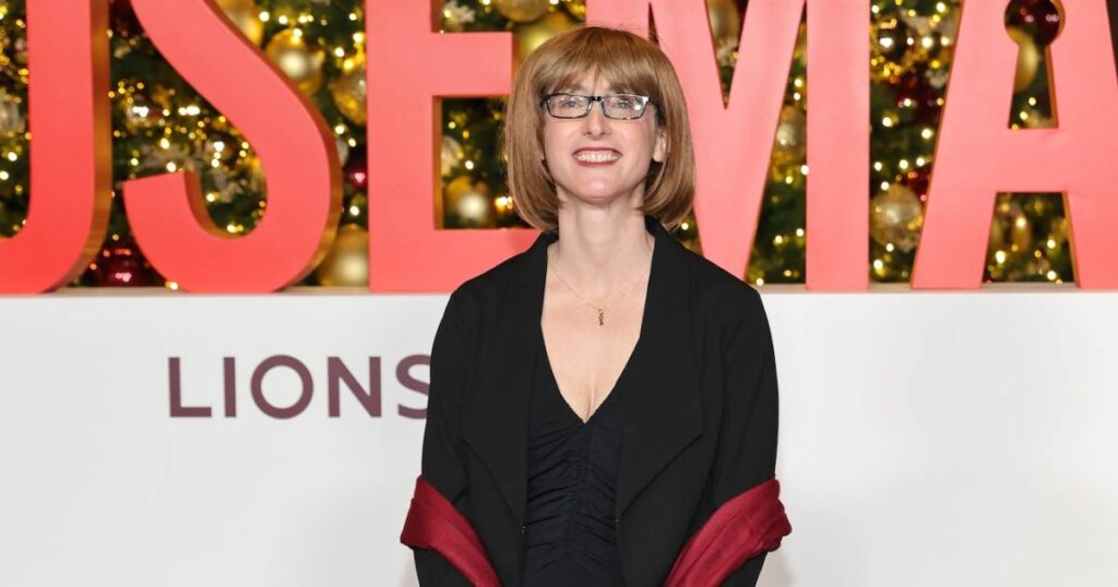 Author Freida McFadden Explains ‘Boring’ Reason She Wears a Wig After Revealing True Identity