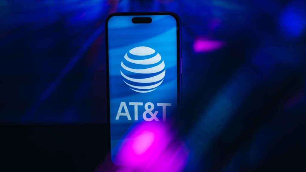 Should You Switch to AT&T’s New Unlimited Plans to Save Money?