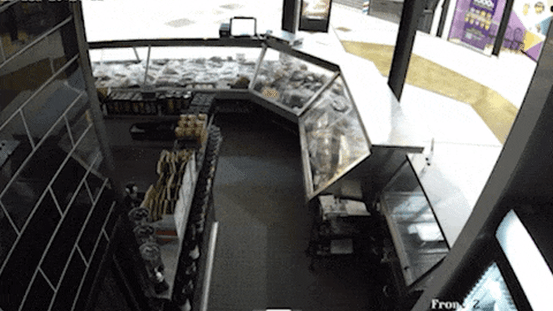 risket bandit robs Perth butcher of $300 worth of meat in brazen robbery