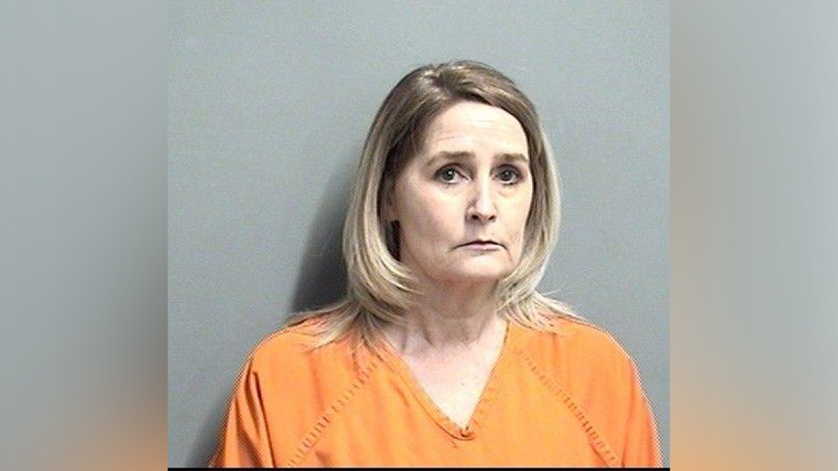 Kristin Elizabeth Ramsey facing camera in mugshot photo