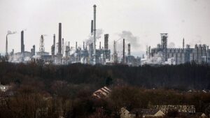 Four EU countries push Brussels to ease carbon costs on industry