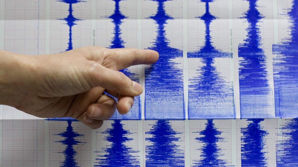 Naples woken by strong earthquake as tremors hit city