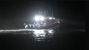 Swimmer still missing off Trigg beach
