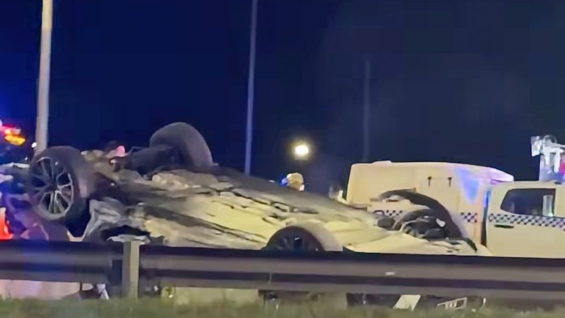 Three dead after Audi, Toyota involved in crash on Rocky Point Road, Sydney