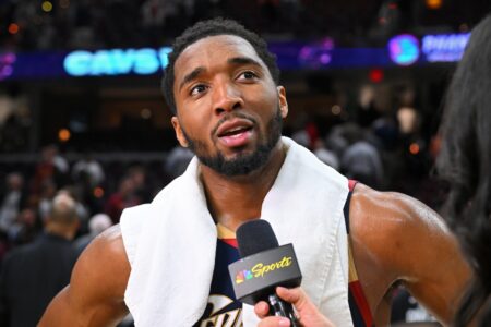 Donovan Mitchell Reacts to Knicks Chants in Cleveland After Game 3 Loss