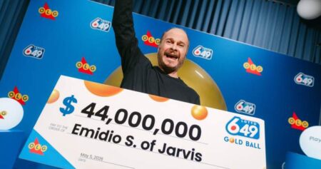 ‘My heart is so full’: Ontario resident wins Lotto 6/49 $44M jackpot