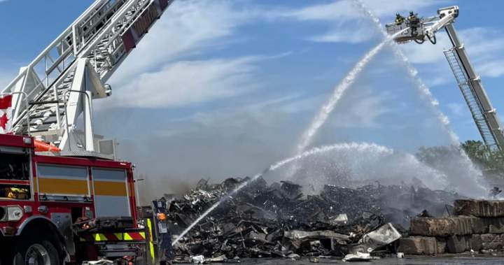 Lithium-ion batteries spark yet another fire in Toronto, chief says in warning