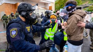Portland man sentenced to 30 months in prison for throwing rock at ICE officer during protest