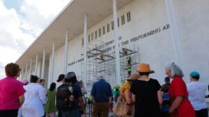 Trump’s name remains on Kennedy Center as appeals court weighs emergency request