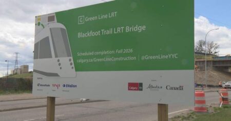 Calgary’s mayor floats temporary pause on downtown Green Line to extend further south