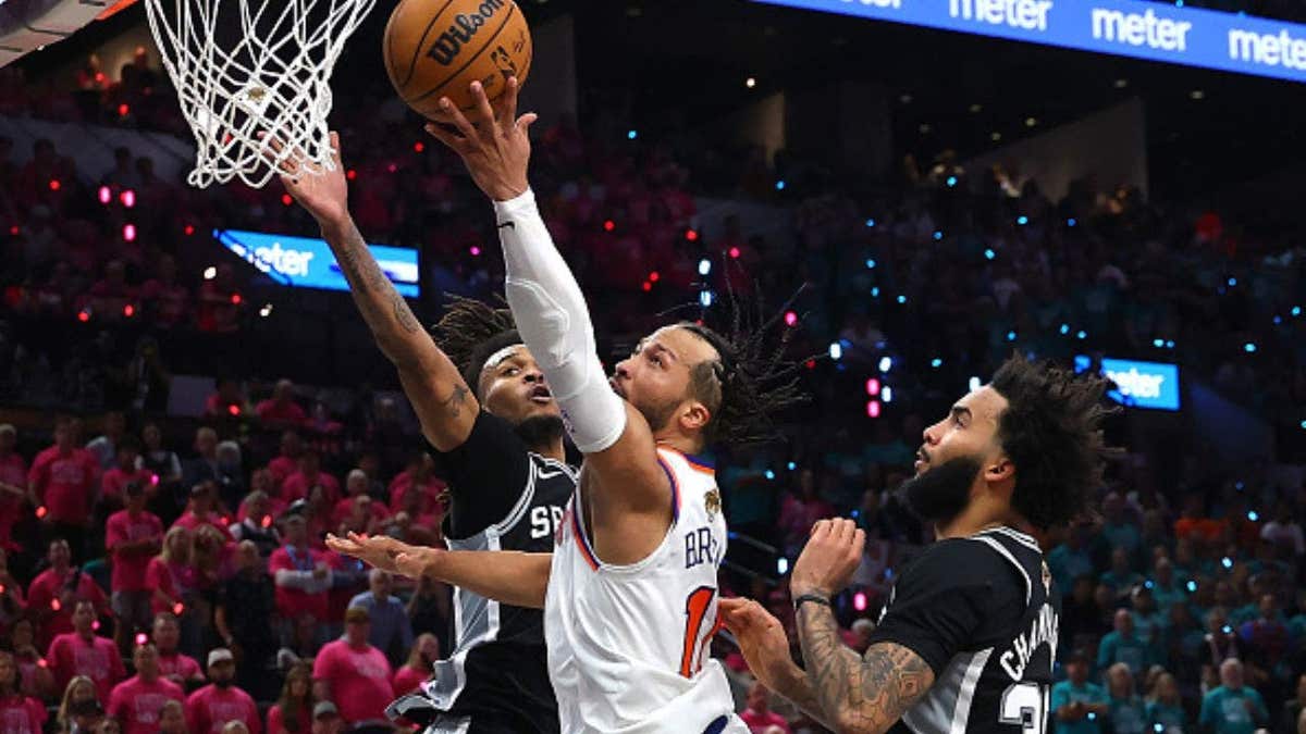 Jalen Brunson attacks the basket during the Knicks' 105-95 Game 1 victory over the Spurs in the NBA Finals (Photo by Juan Ocampo/NBAE via Getty Images)