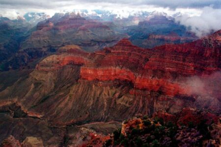 3 hikers die of suspected heat-related illness during rising temperatures at Grand Canyon