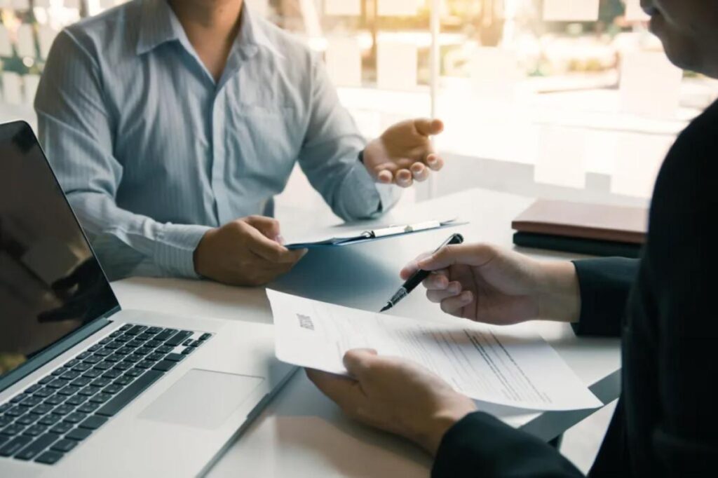 Job seeker uses uncomfortable tactic to get $12K higher offer: ‘It is a game of chicken’