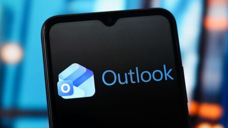 Whoops! Microsoft Outlook Mac Update Removes Email Conversation History