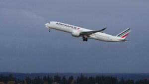 Air France suspends Middle East flights to Riyadh, Dubai and Beirut