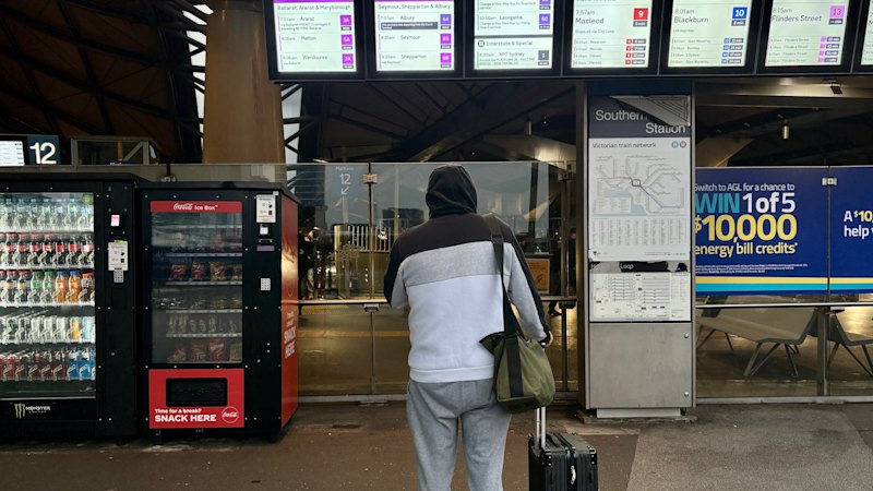 Telstra outage shuts down Victoria’s regional train network; mass delays across region