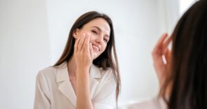 Aging Around the Eyes? Fine Lines and Crow’s Feet Are No Match for This Skincare Serum