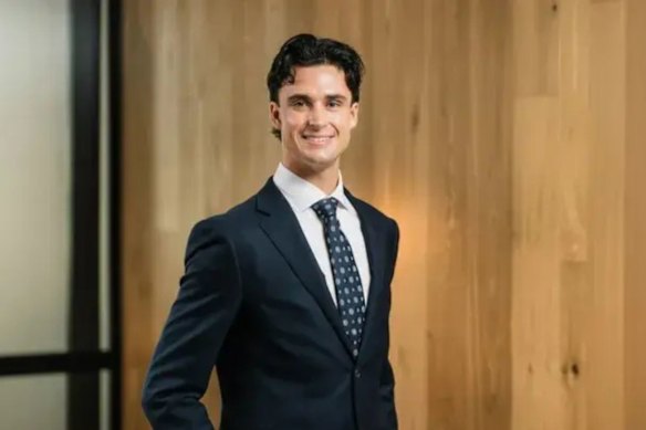 Fletcher Beasley died in London. He was 21 years old. 