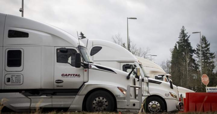 Quebec tightens licence transfers for some Ontario truck drivers after crashes