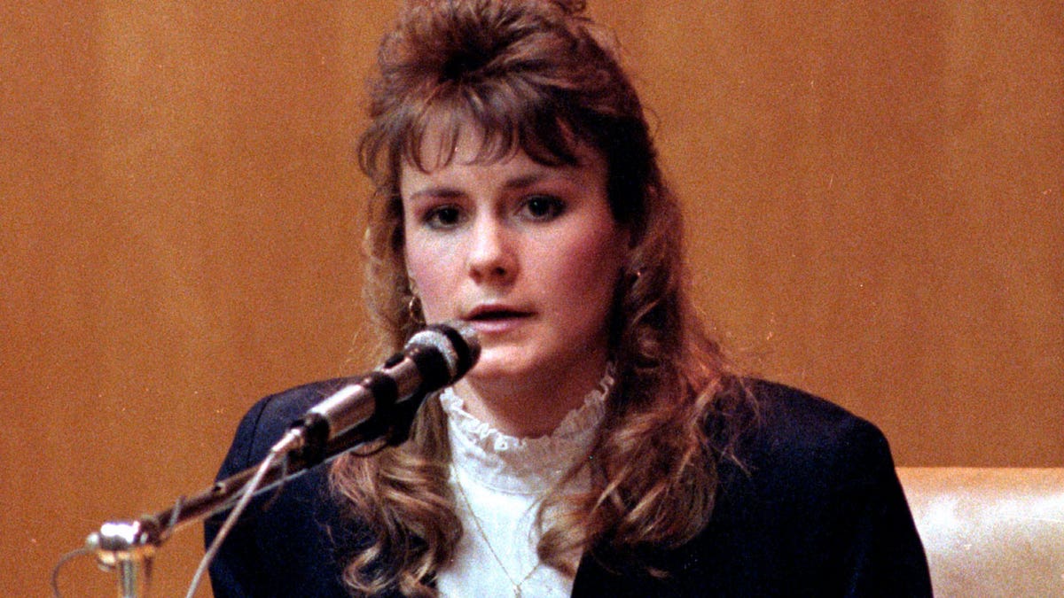 Pamela Smart testifies from the witness stand during her 1991 murder trial in New Hampshire.