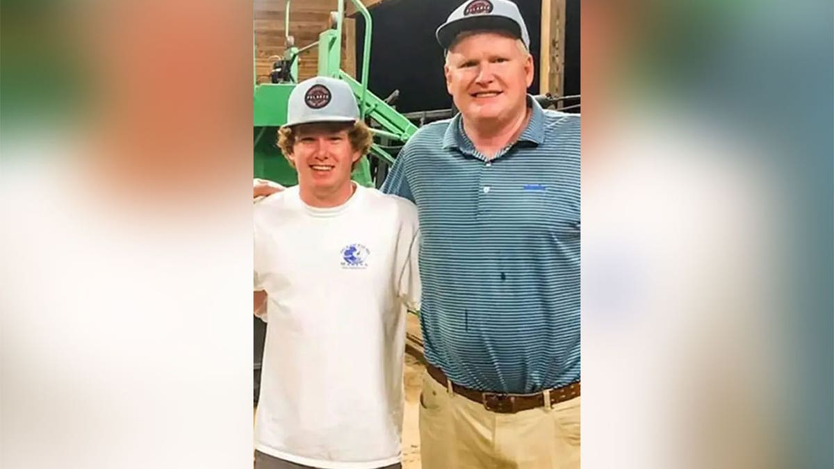 Paul and Alex Murdaugh smile in photo