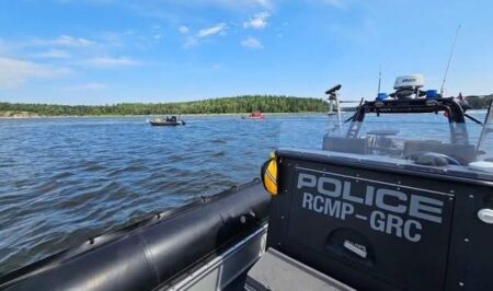 2 boys missing after being swept into rapids at Manitoba provincial park