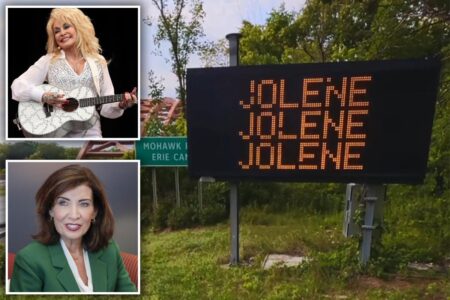 Hochul-approved NY highway signs honoring Dolly Parton violate federal safety guidelines