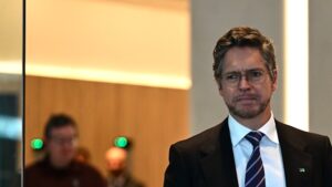 Melbourne Lord Mayor speaks on impact of pro-Palestine protests, graffiti on life in CBD