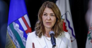 Alberta Premier Danielle Smith to meet with U.S. officials amid trade war