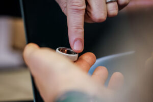 Oura Faces Lawsuit Over Alleged Innacurate AI Sleep Tracking