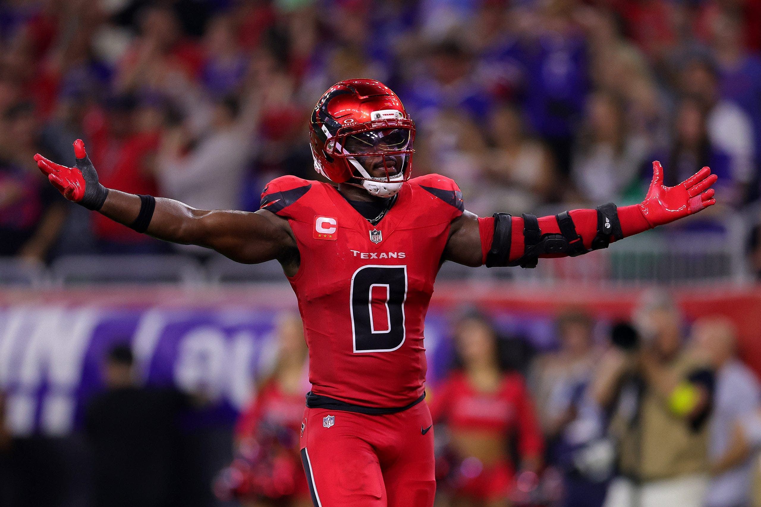 Azeez Al-Shaair was named a Pro Bowler for the first time in his career in 2025. (Photo by Alex Slitz/Getty Images)