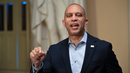 Jeffries lashes out after House Dem bolsters Republican candidate on leader’s home turf