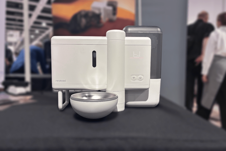 Riko Cat Feeder on display at IFA