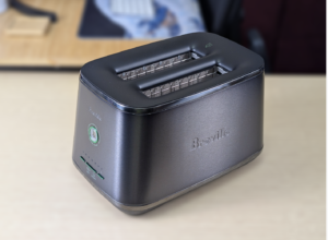 Breville’s Wild New Toaster Swaps the Timer for Optic Sensors to Tell When Toast Is Done