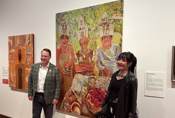 Brisbane Lord Mayor Adrian Schrinner and artist Pat Hoffie with her winning artwork.